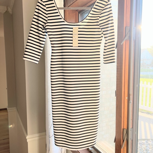 Lulu’s NWT bodycon dress - Picture 3 of 5